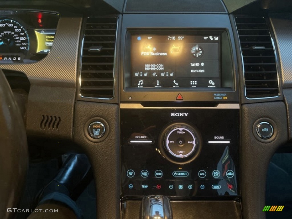 2018 Ford Taurus SHO AWD Controls Photo #146632384