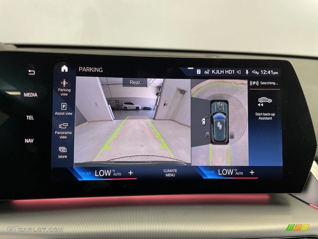2023 BMW X1 xDrive28i Controls Photo #146632609