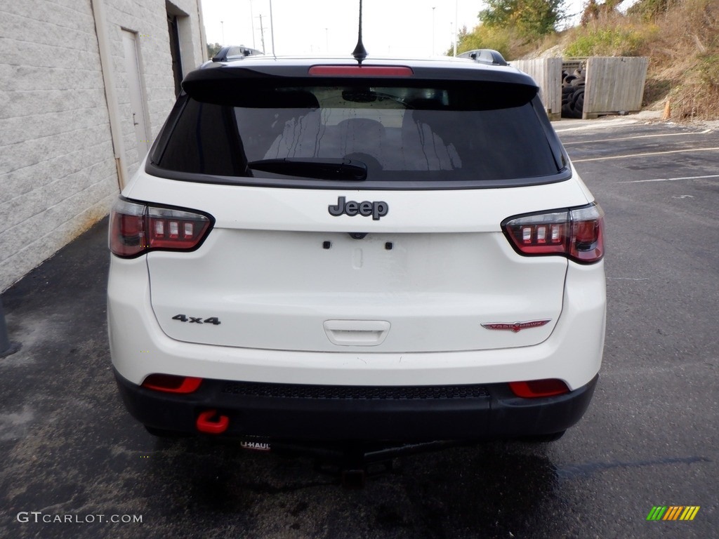 2019 Compass Trailhawk 4x4 - White / Black/Ruby photo #9