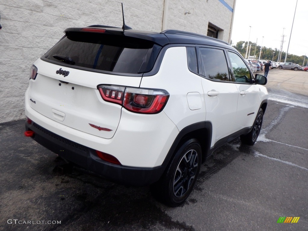 2019 Compass Trailhawk 4x4 - White / Black/Ruby photo #12