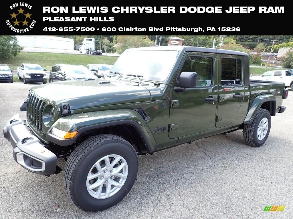 2023 Gladiator Sport 4x4 - Sarge Green / Black photo #1