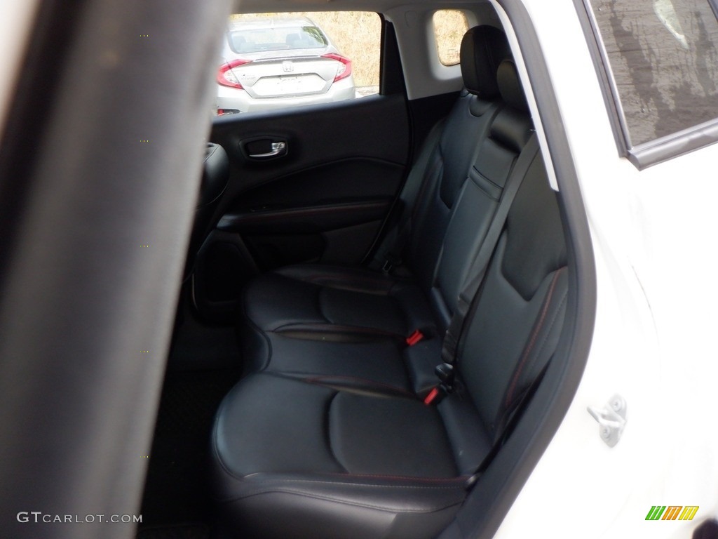 2019 Compass Trailhawk 4x4 - White / Black/Ruby photo #25