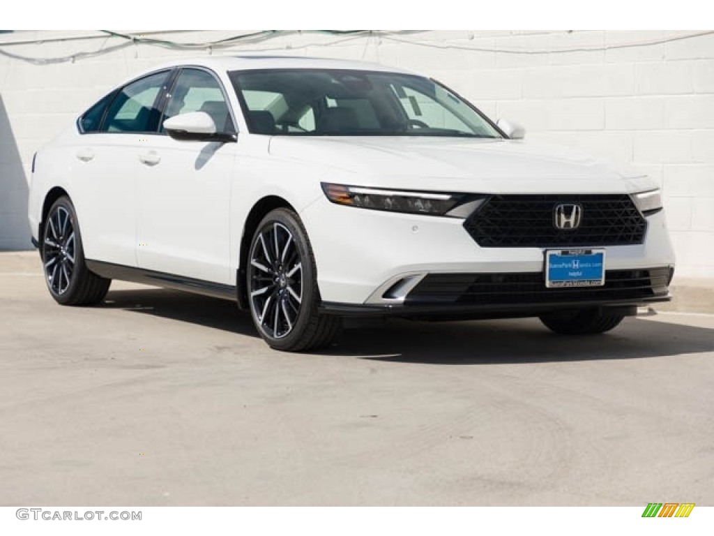 Platinum White Pearl 2024 Honda Accord Touring Hybrid Exterior Photo #146633347