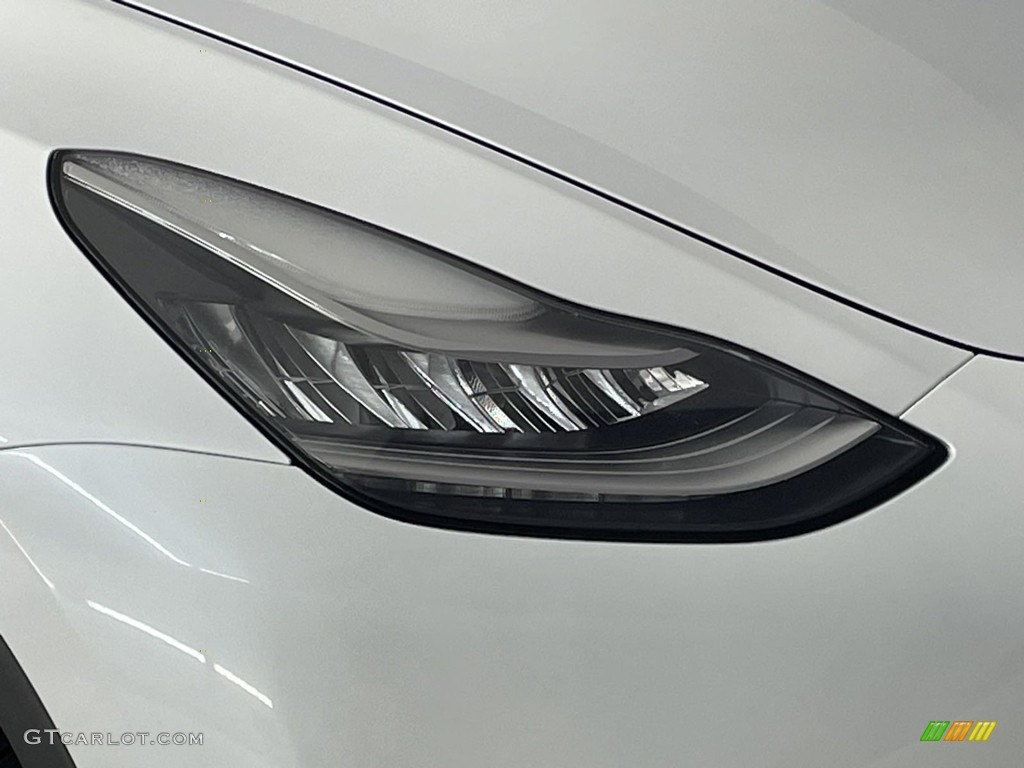 2021 Model Y Long Range AWD - Pearl White Multi-Coat / Black/White photo #7