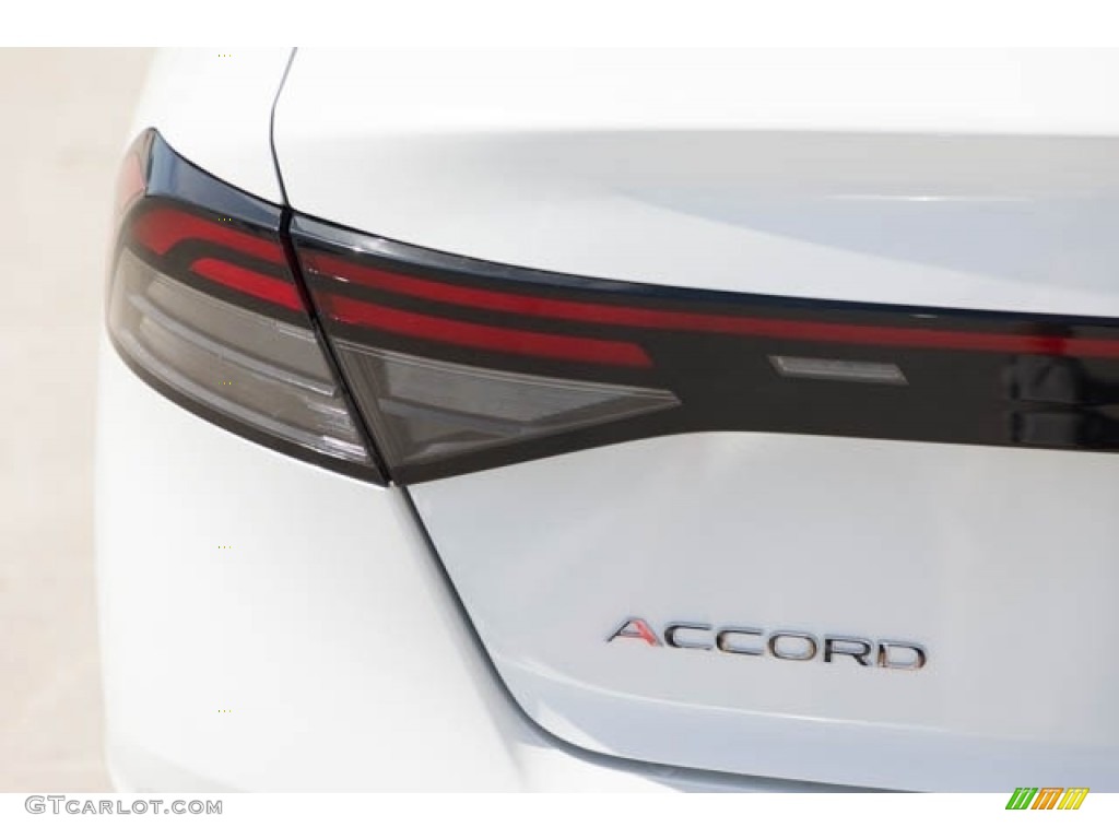 2024 Honda Accord Touring Hybrid Marks and Logos Photo #146633485