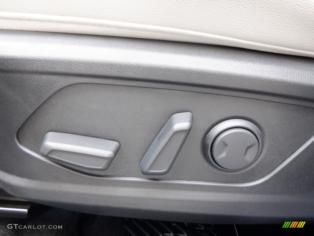 2024 Hyundai Tucson Limited AWD Front Seat Photo #146633638