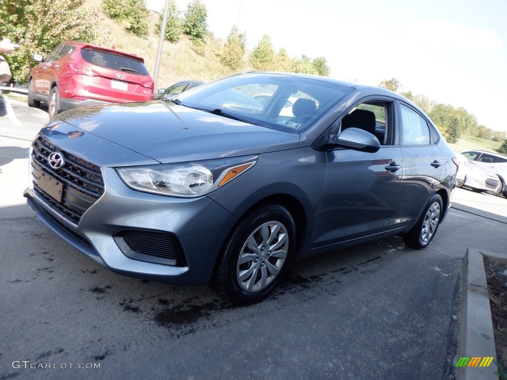 2018 Accent SE - Urban Gray / Black photo #4