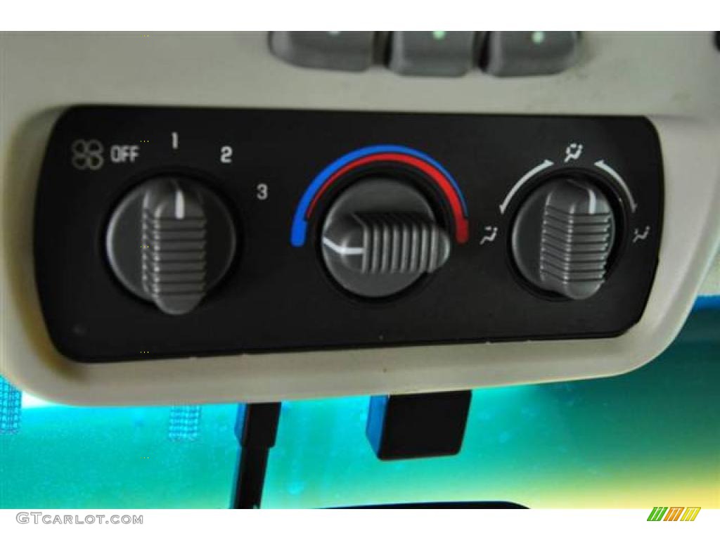 2002 Tahoe LT 4x4 - Indigo Blue Metallic / Tan/Neutral photo #9