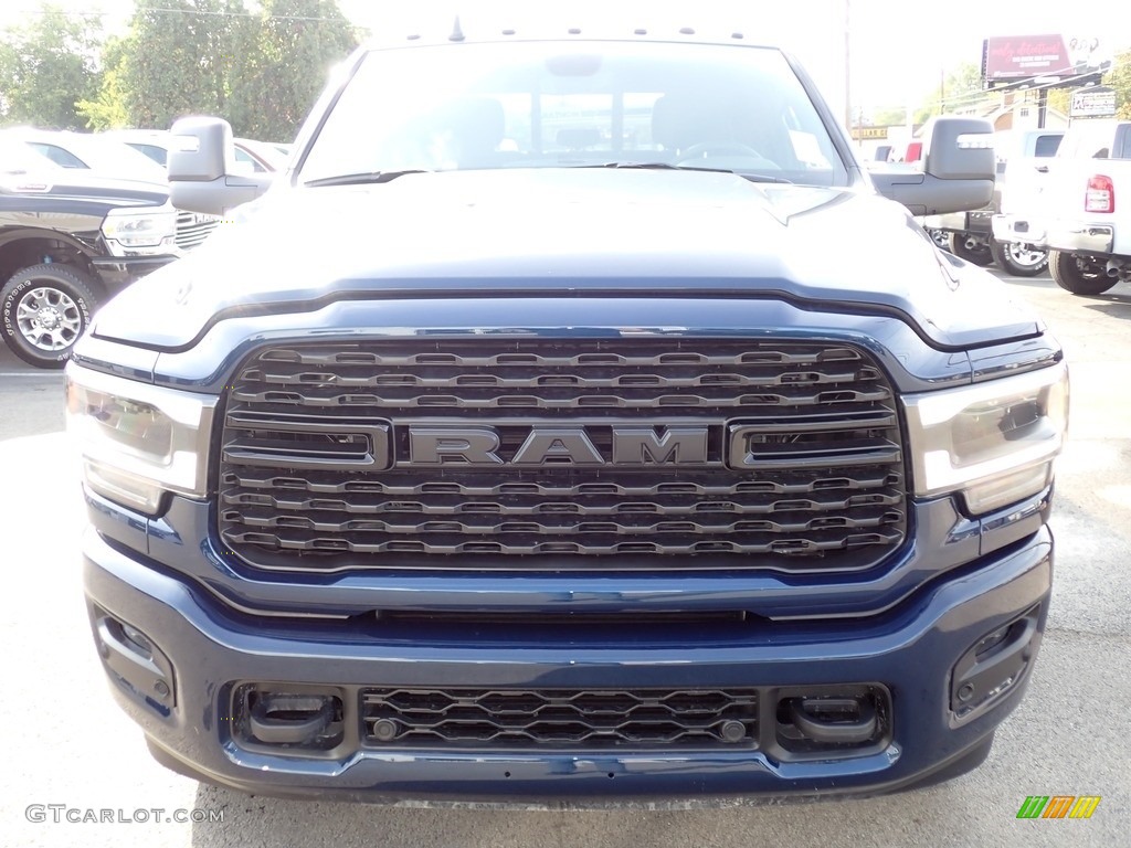 2024 2500 Laramie Crew Cab 4x4 - Patriot Blue Pearl / Black photo #9