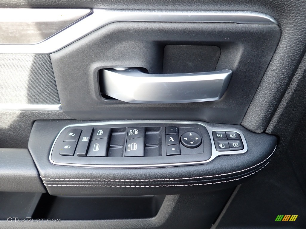 2024 2500 Laramie Crew Cab 4x4 - Patriot Blue Pearl / Black photo #14