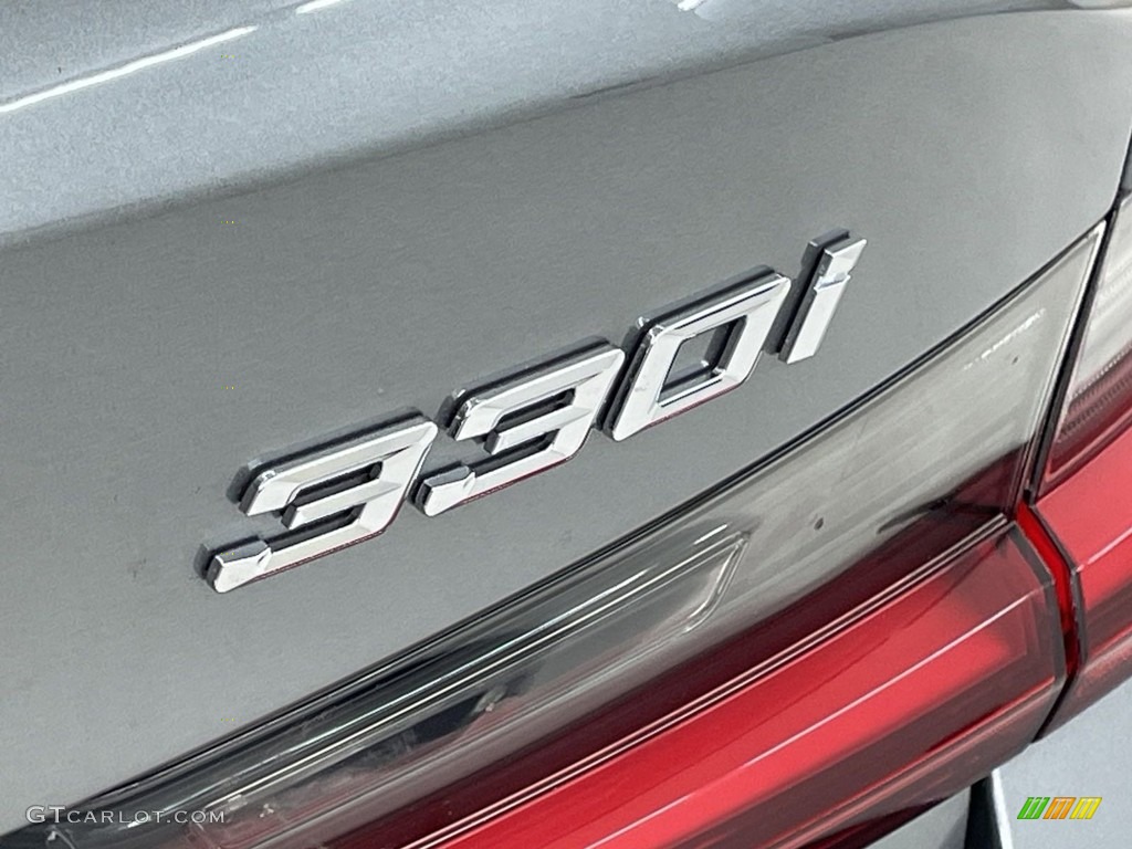 2024 BMW 3 Series 330i Sedan Marks and Logos Photo #146638897