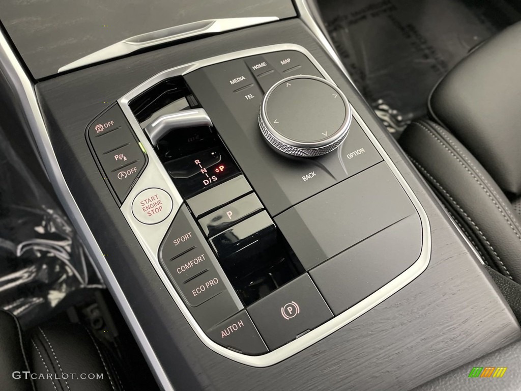 2024 BMW 3 Series 330i Sedan Controls Photo #146639185