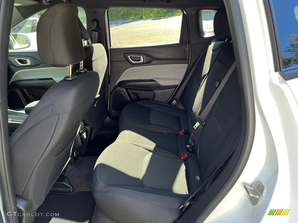2023 Compass Sport 4x4 - Bright White / Black photo #14