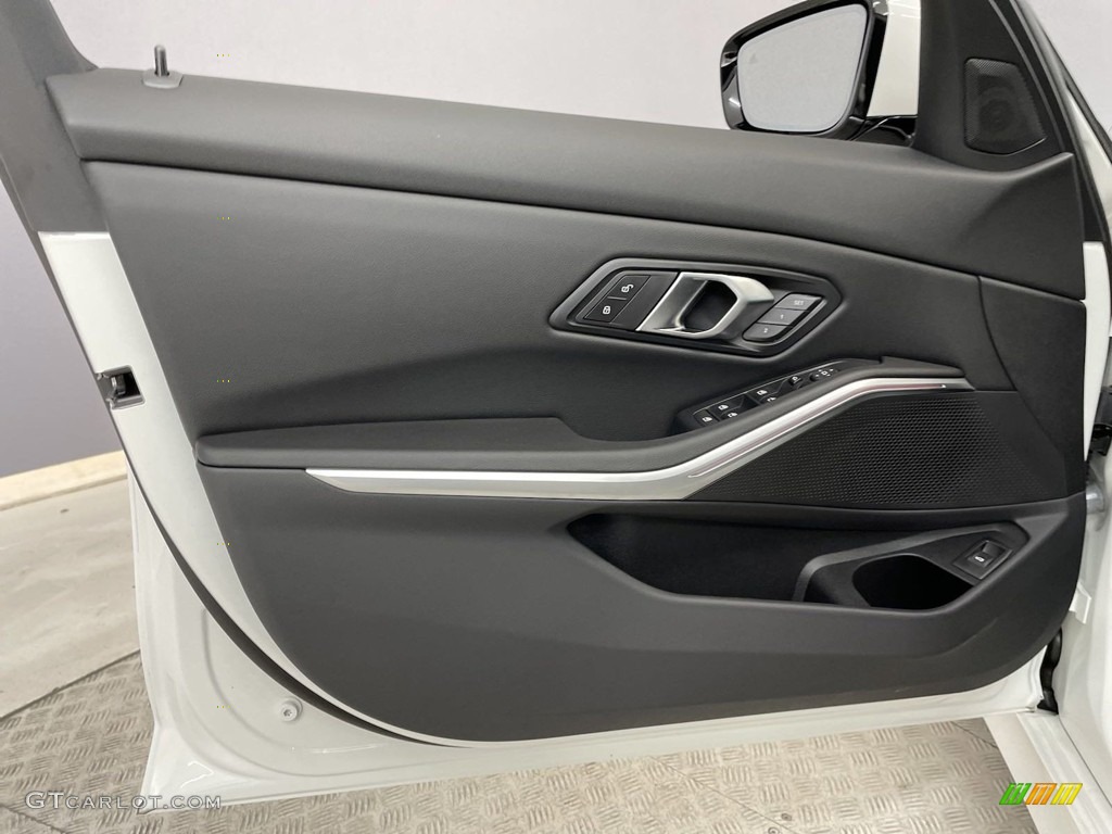 2024 3 Series 330i Sedan - Alpine White / Black photo #10