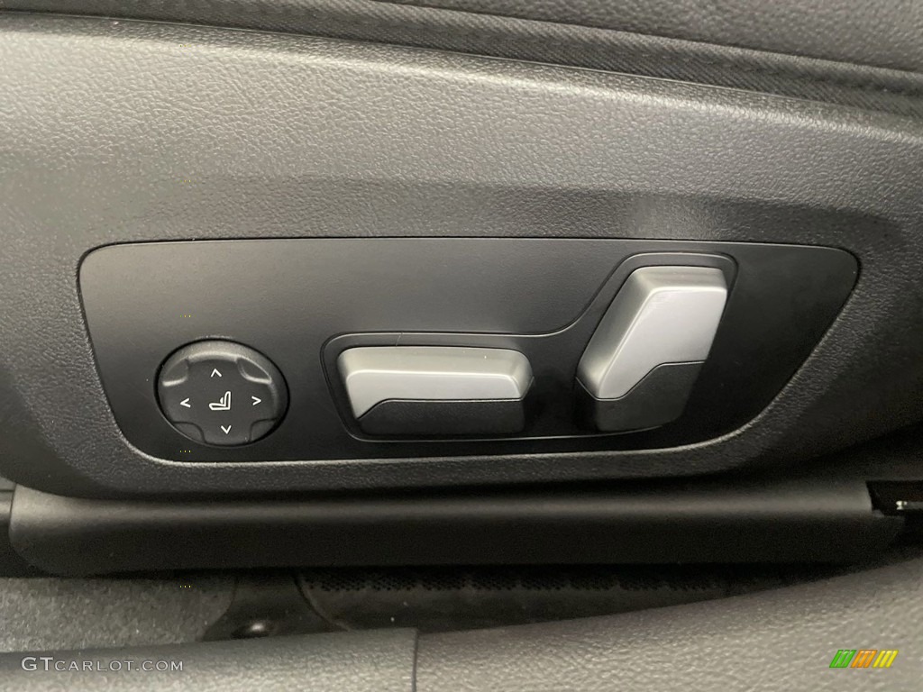 Black Interior 2024 BMW 3 Series 330i Sedan Photo #146640043