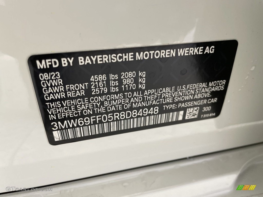 2024 3 Series Color Code 300 for Alpine White Photo #146640343