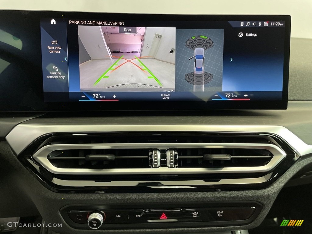 2024 BMW 3 Series 330i xDrive Sedan Controls Photo #146640760