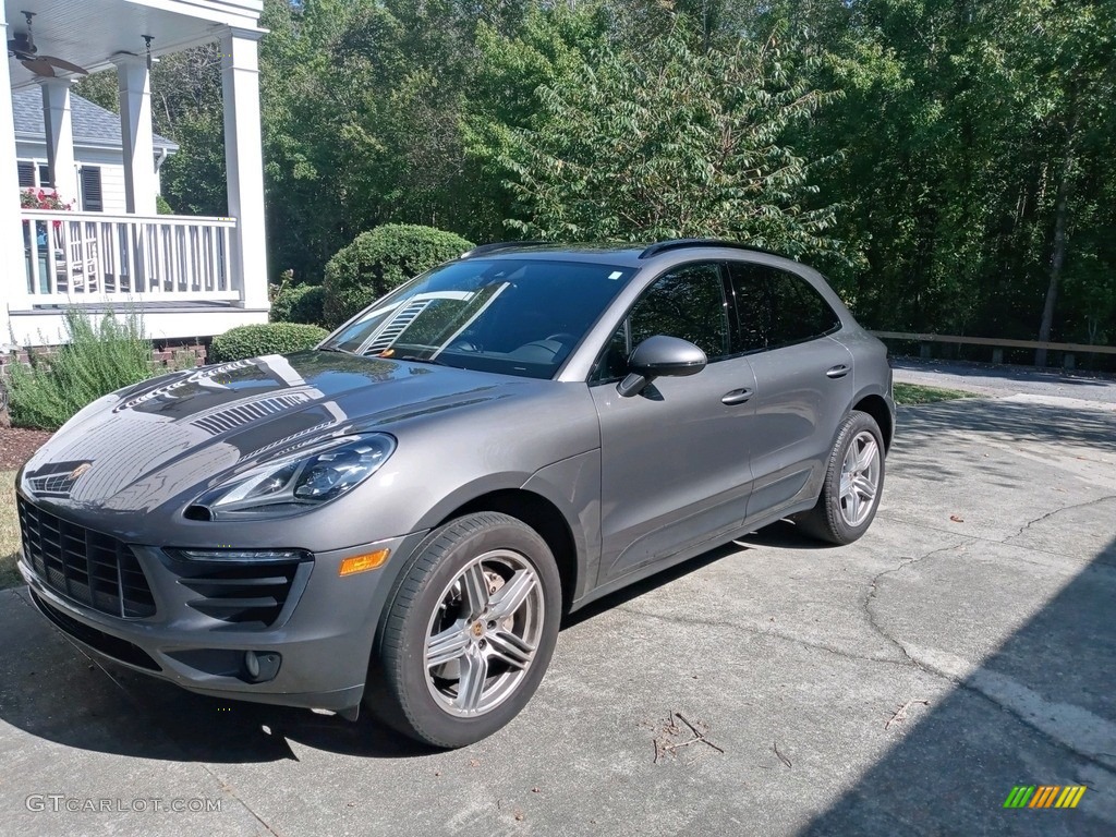 Volcano Grey Metallic 2018 Porsche Macan S Exterior Photo #146641804