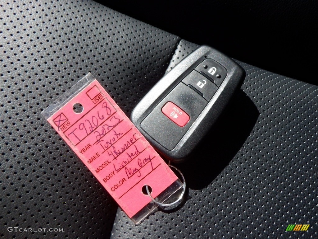 2023 Toyota 4Runner Limited 4x4 Keys Photo #146642500