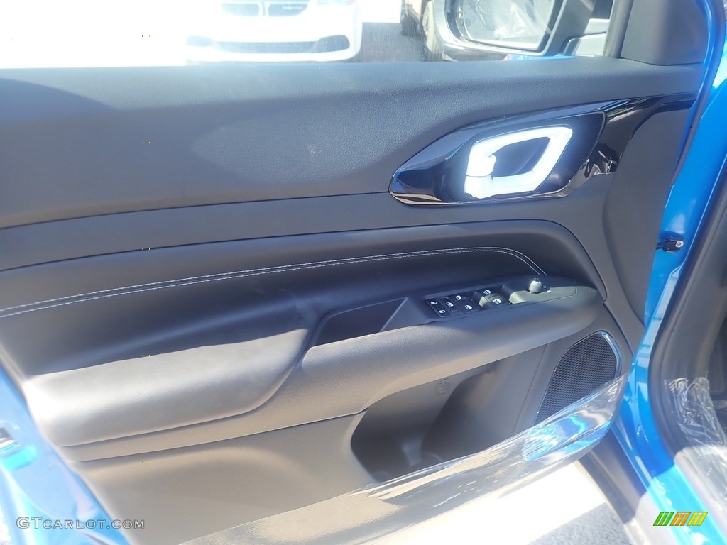 2023 Compass Altitude 4x4 - Laser Blue Pearl / Black photo #17