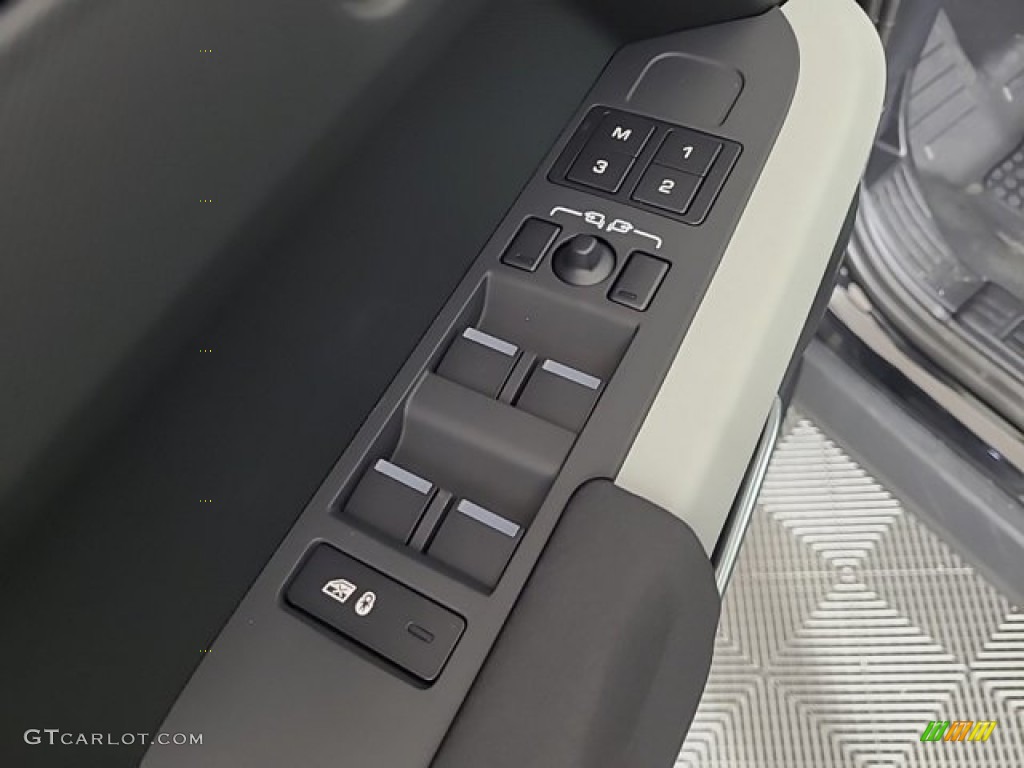 2023 Land Rover Defender 130 SE Ebony Door Panel Photo #146645562