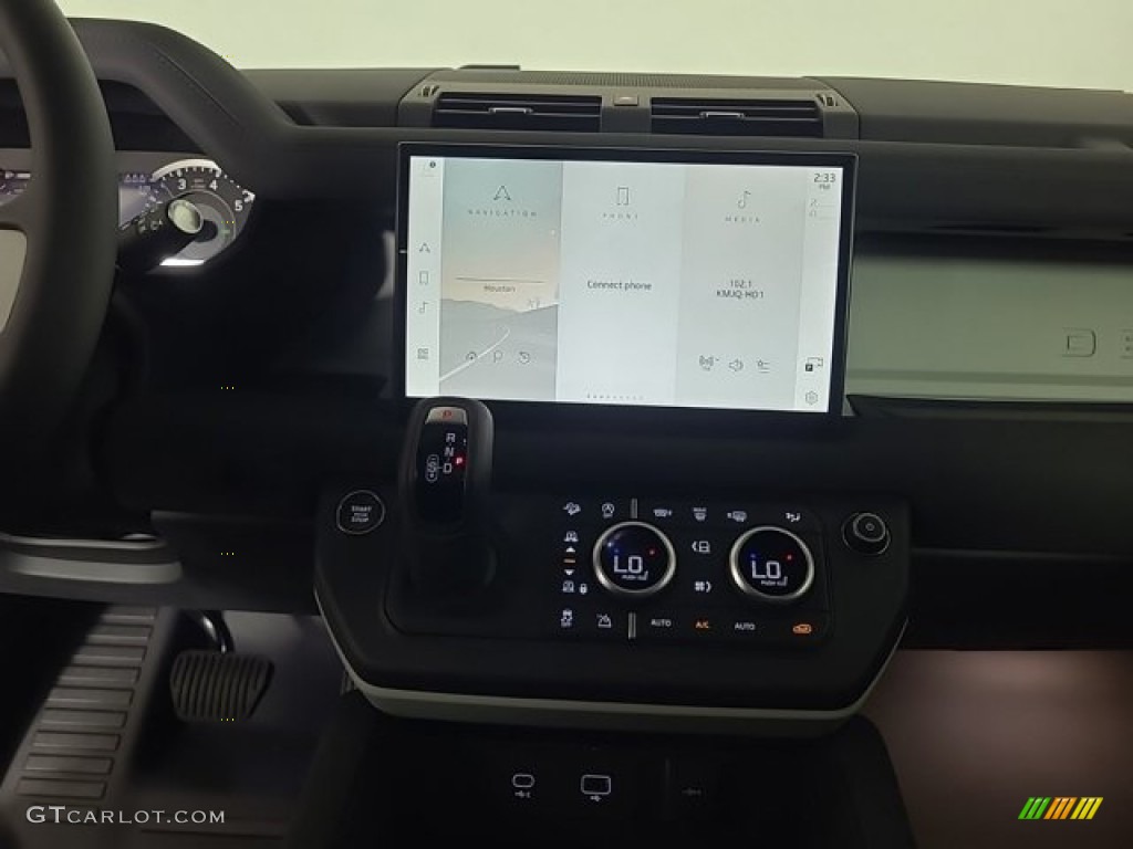 2023 Land Rover Defender 130 SE Controls Photo #146645654