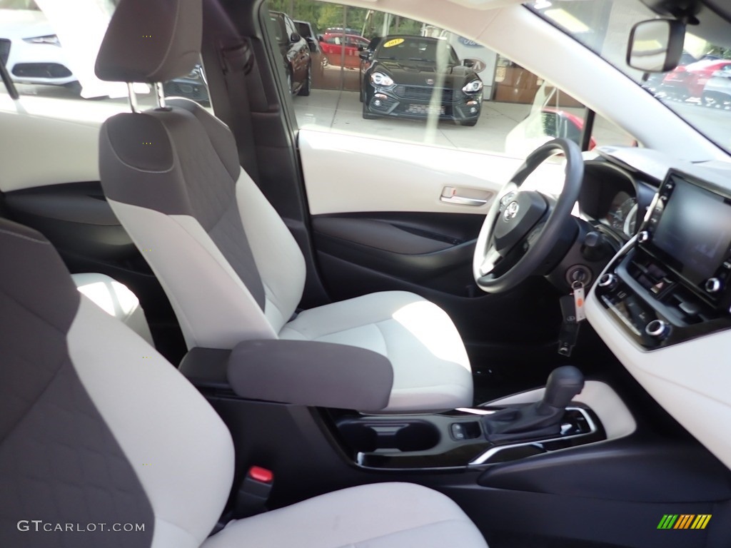 2020 Corolla LE - Barcelona Red Metallic / Light Gray photo #11