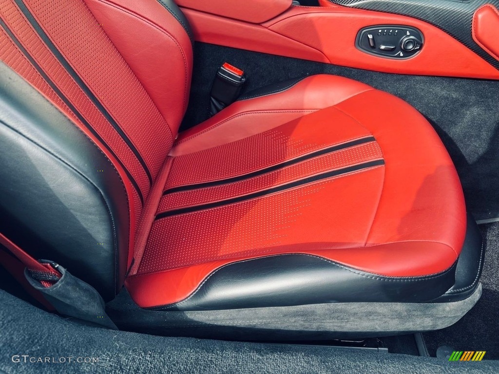 2019 Aston Martin Vantage Coupe Front Seat Photo #146647850