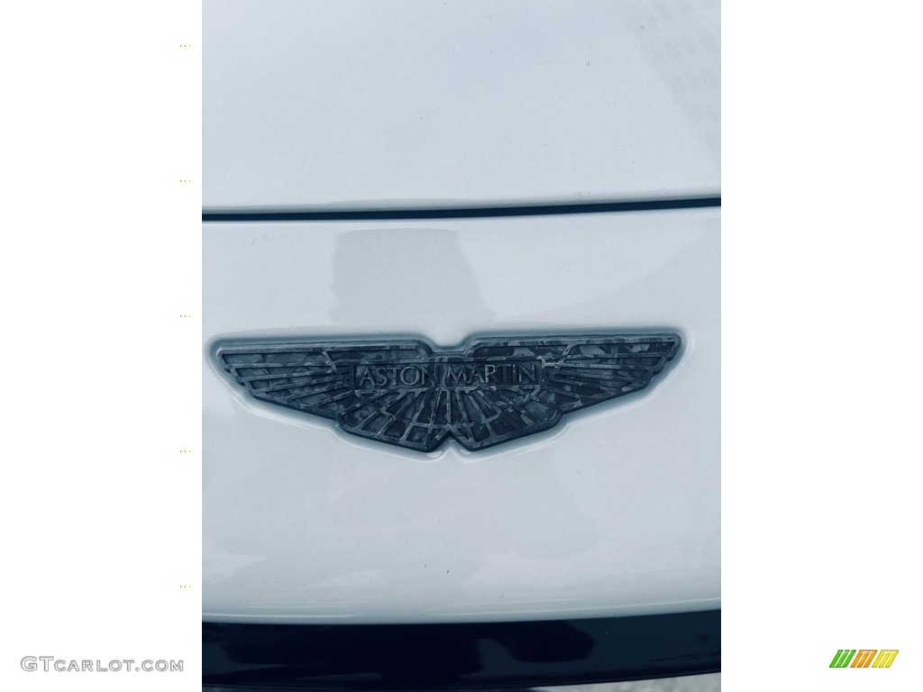 2019 Aston Martin Vantage Coupe Marks and Logos Photo #146648012