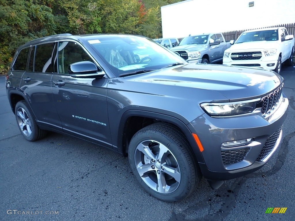 2024 Grand Cherokee 4XE - Baltic Gray Metallic / Global Black photo #8