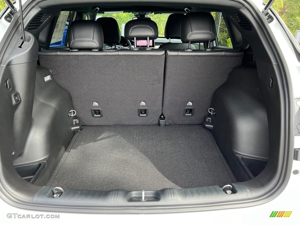 2024 Jeep Compass Limited 4x4 Trunk Photos