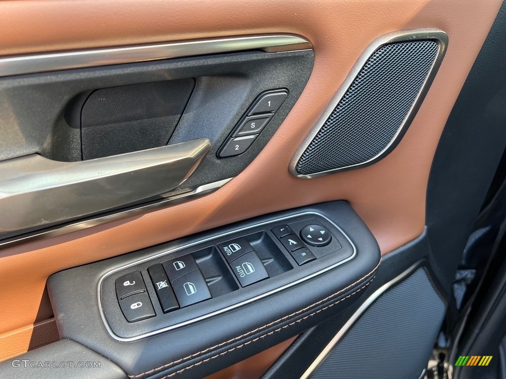 2024 Ram 1500 Longhorn Crew Cab 4x4 Door Panel Photos
