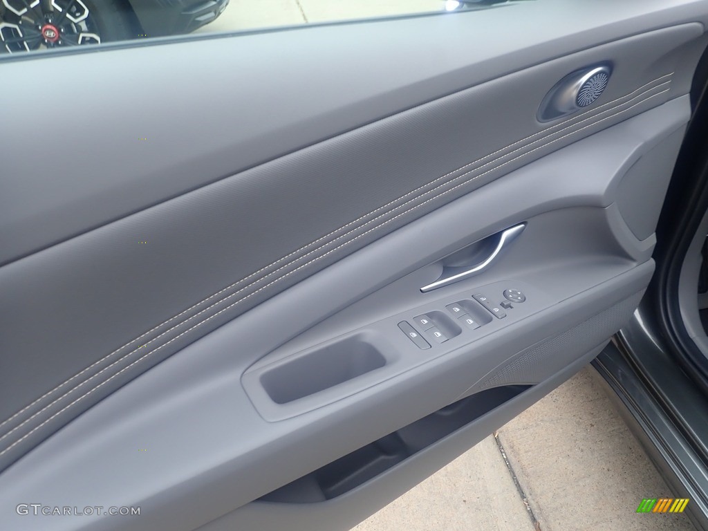2024 Hyundai Elantra SEL Gray Door Panel Photo #146651157