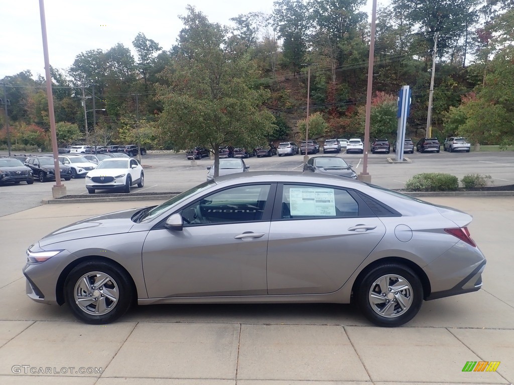 2024 Elantra SE - Fluid Metal / Gray photo #5