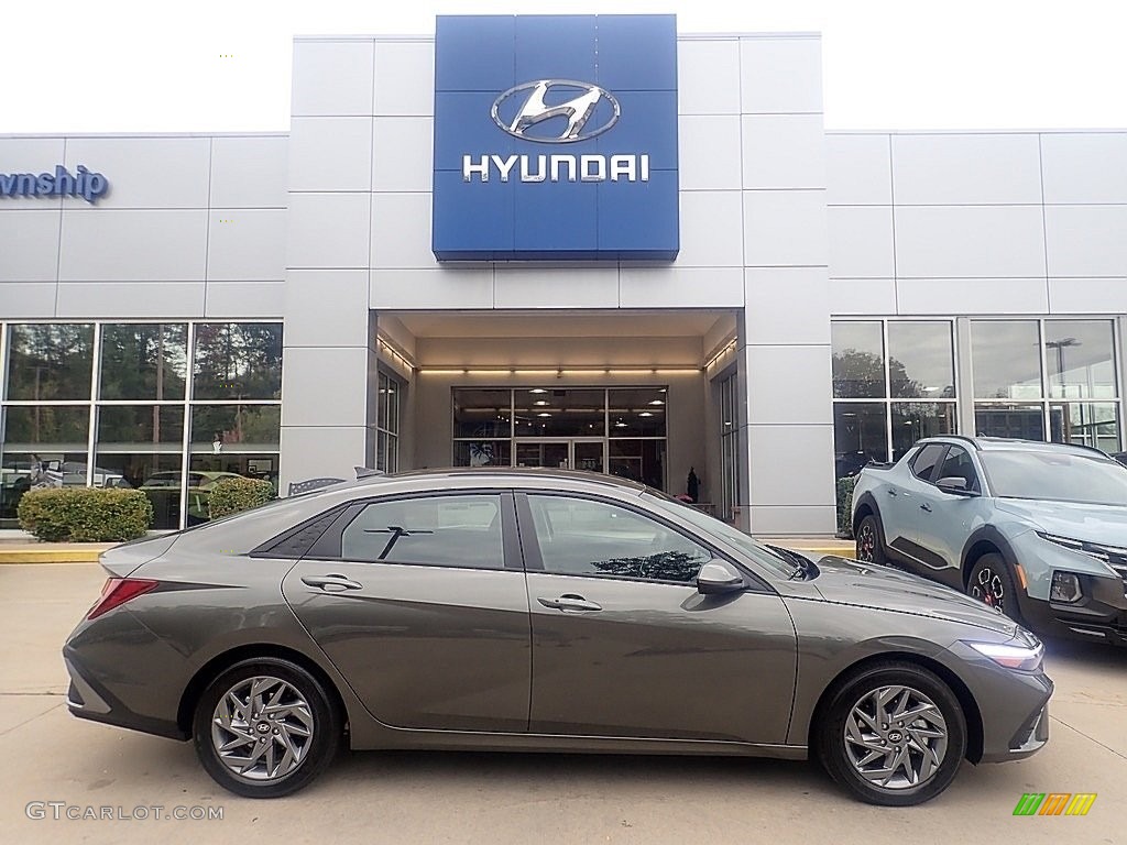 Amazon Gray 2024 Hyundai Elantra SEL Exterior Photo #146651811