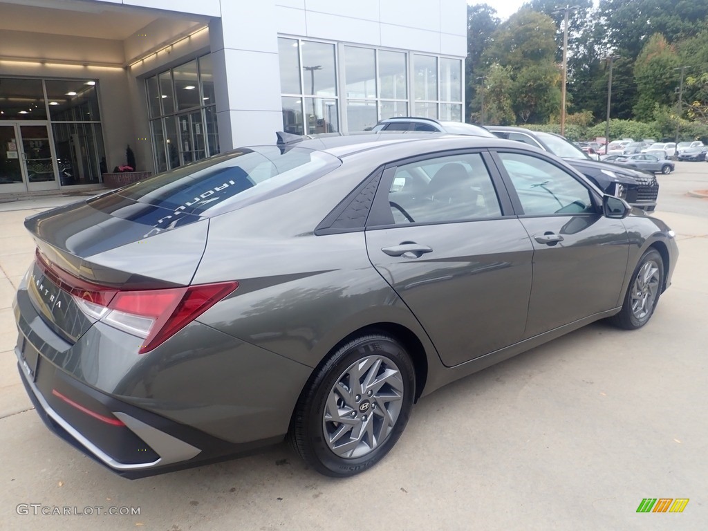 2024 Elantra SEL - Amazon Gray / Black photo #2