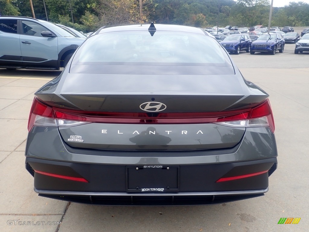 2024 Elantra SEL - Amazon Gray / Black photo #3