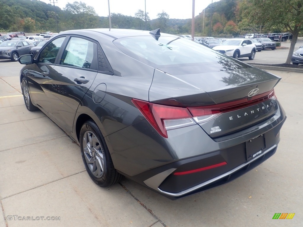 2024 Elantra SEL - Amazon Gray / Black photo #5