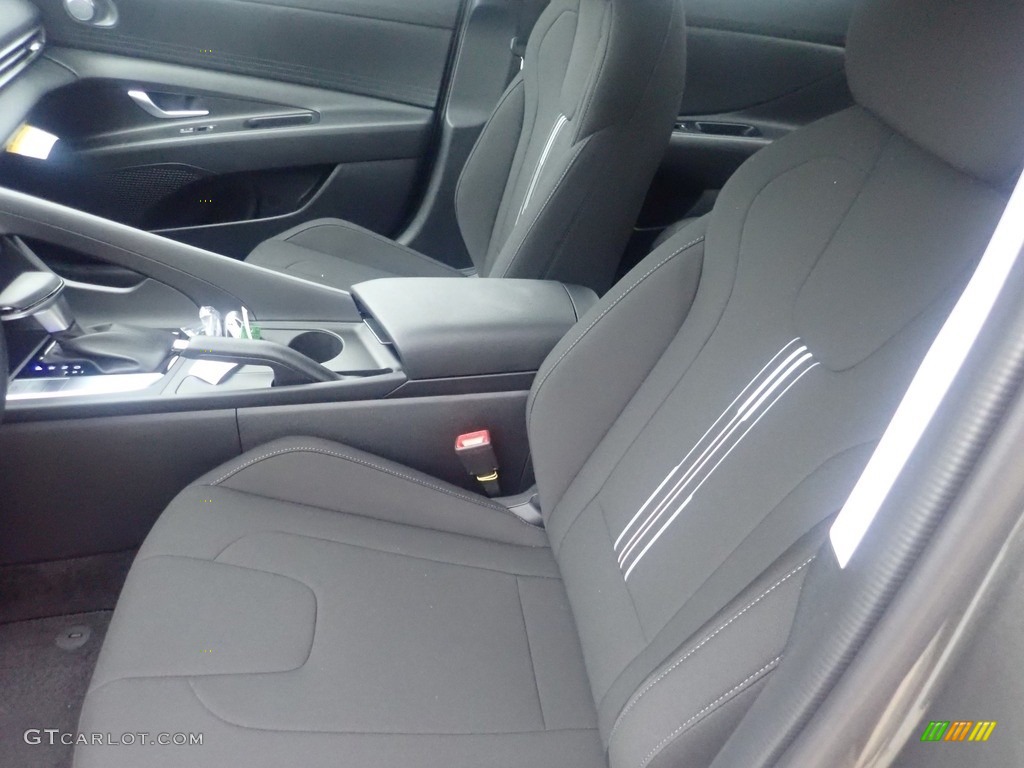 Black Interior 2024 Hyundai Elantra SEL Photo #146651943