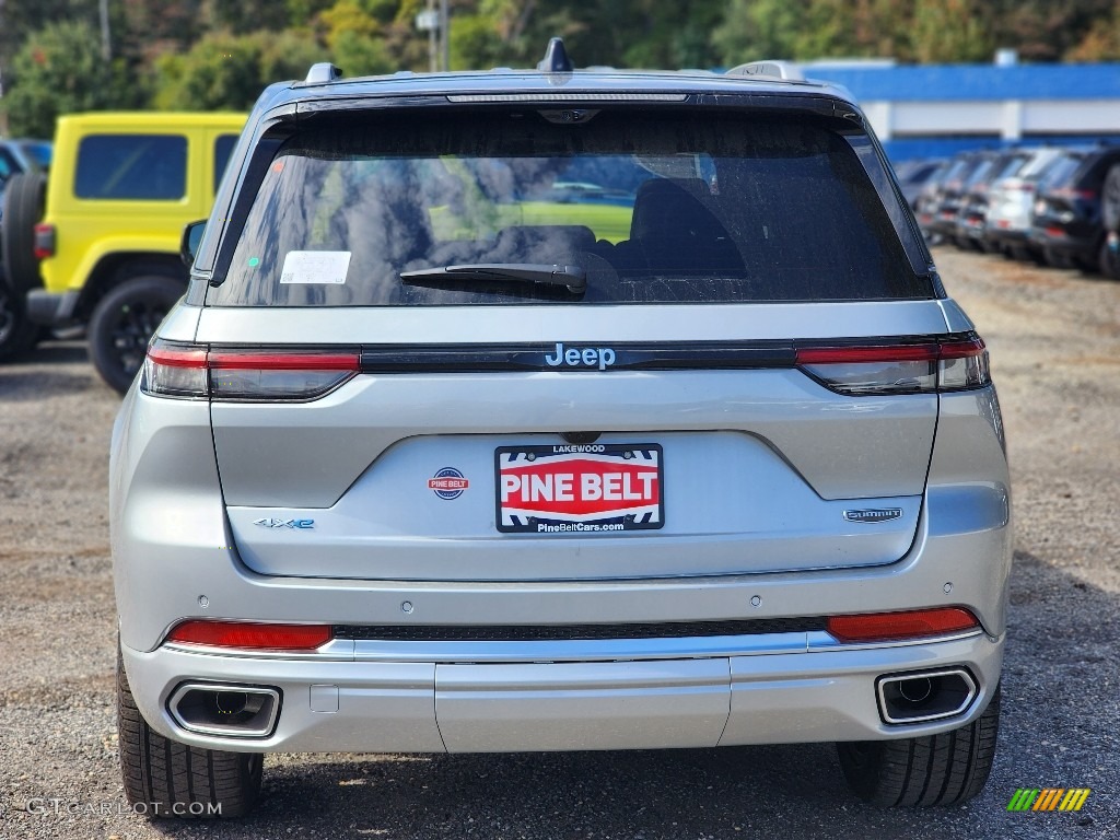 2024 Grand Cherokee Summit 4XE - Silver Zynith / Global Black photo #5