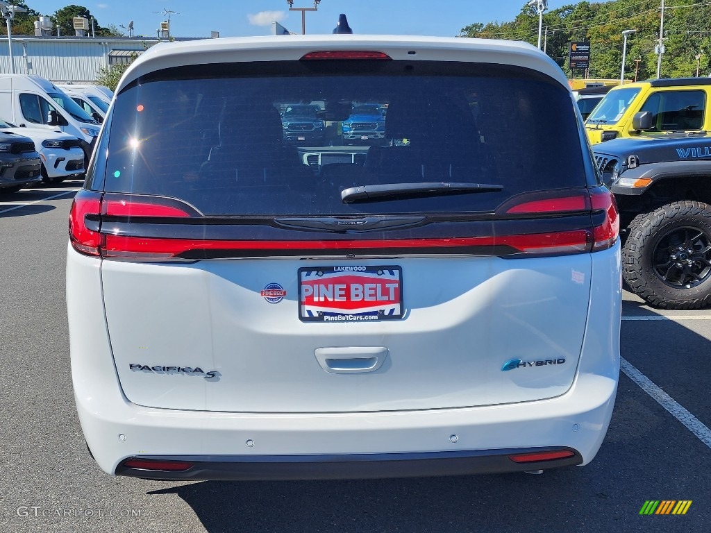 2023 Pacifica Hybrid Touring L - Bright White / Black photo #5