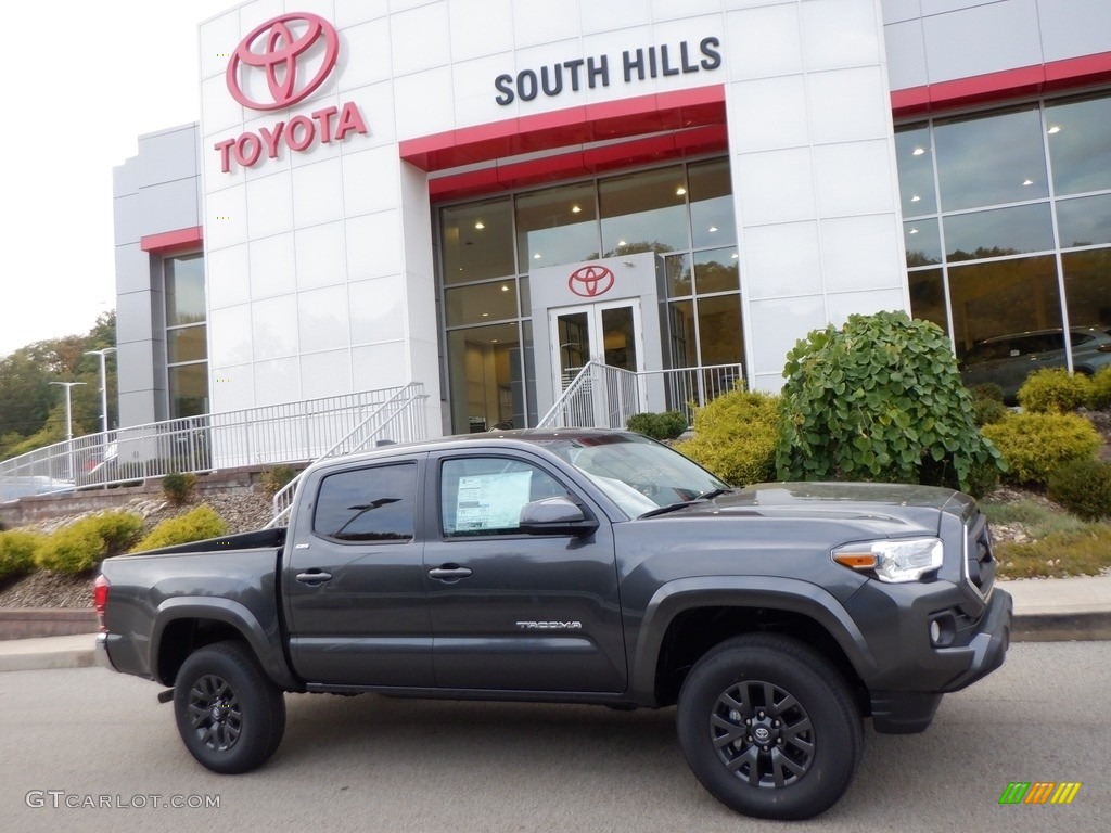 2023 Tacoma SR5 Double Cab 4x4 - Magnetic Gray Metallic / Cement photo #2