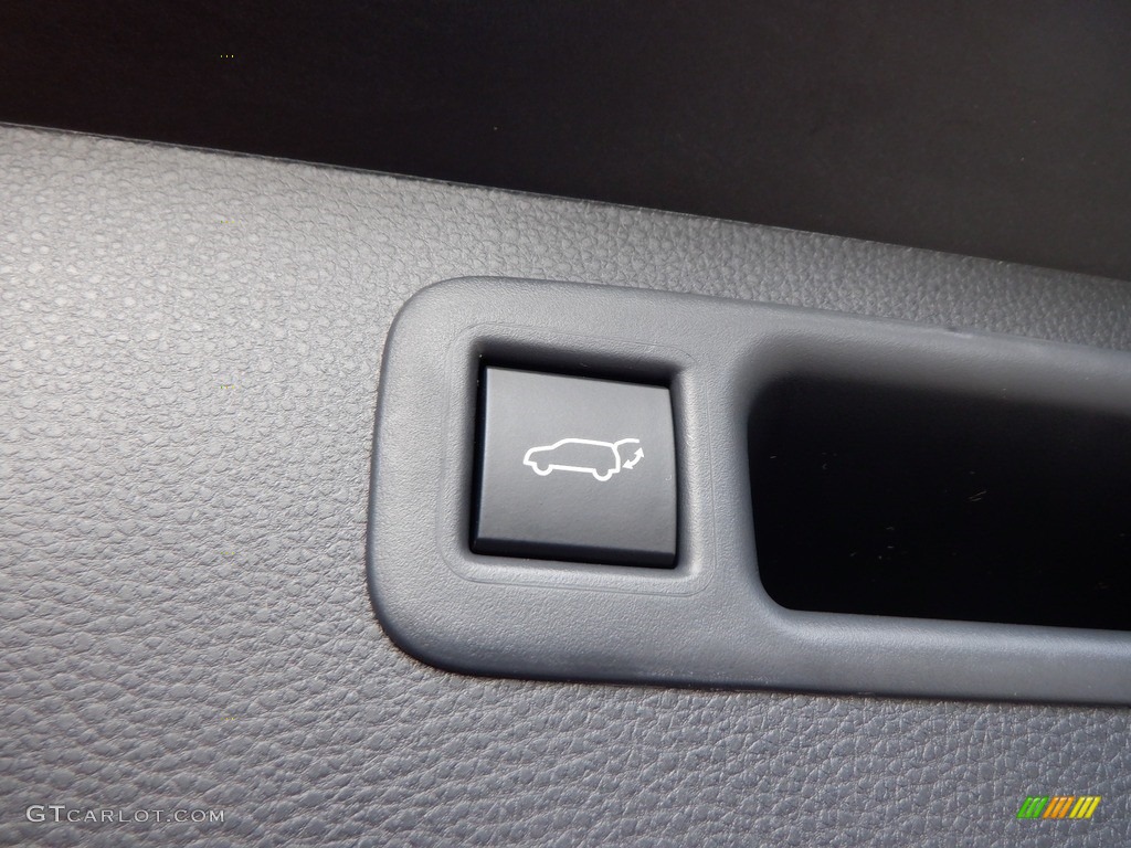 2023 Highlander LE AWD - Magnetic Gray Metallic / Black photo #31