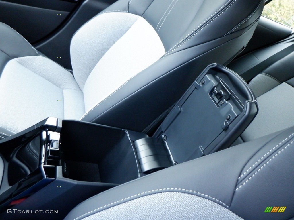 2024 Corolla Hatchback XSE - Magnetic Gray Metallic / Moonstone photo #24