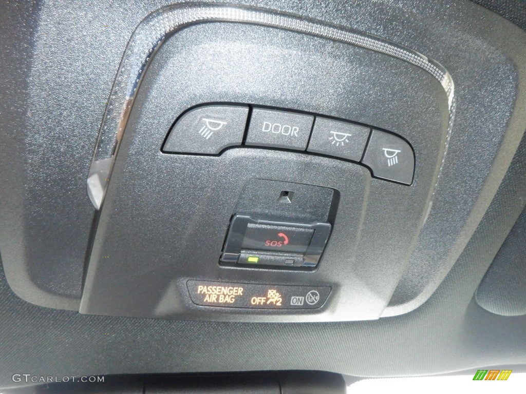 2023 Toyota Crown XLE AWD Controls Photo #146658574