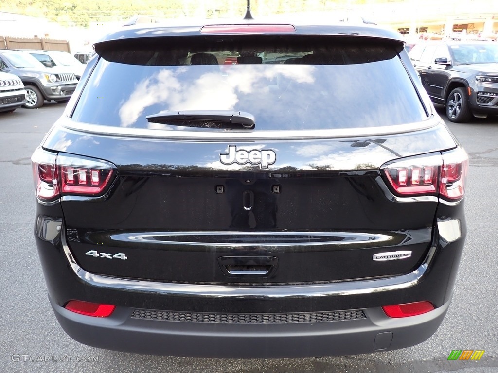 Diamond Black Crystal Pearl 2023 Jeep Compass Latitude Lux 4x4 Exterior Photo #146659850