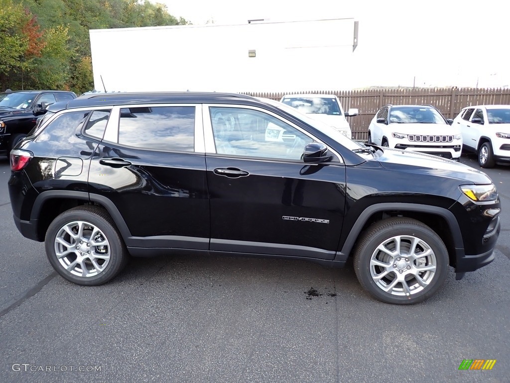 Diamond Black Crystal Pearl 2023 Jeep Compass Latitude Lux 4x4 Exterior Photo #146659901