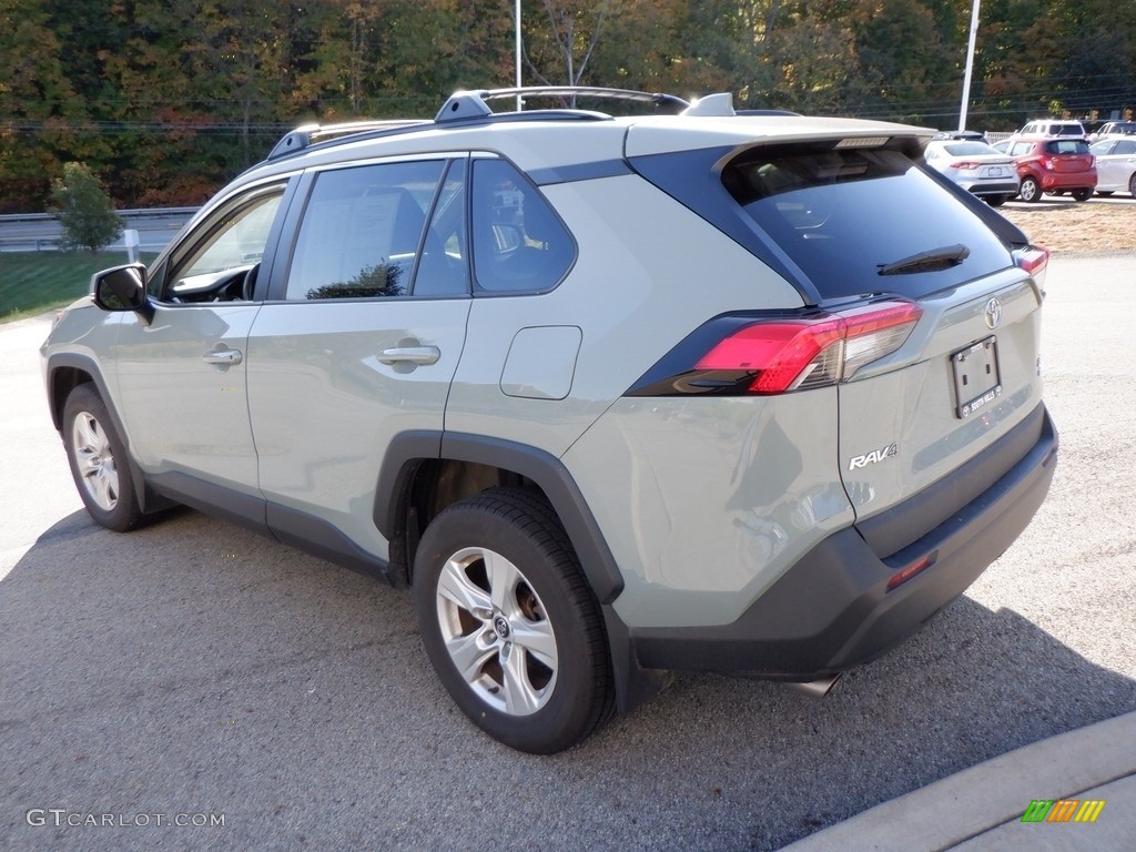 2021 RAV4 XLE AWD - Lunar Rock / Black photo #8