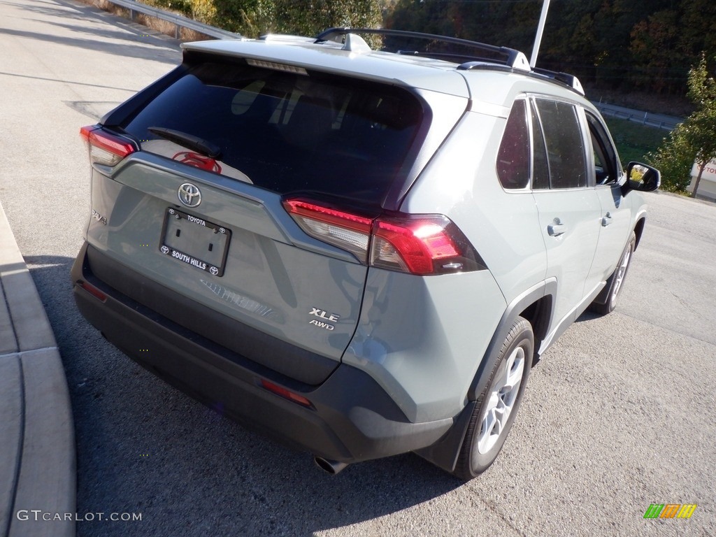 2021 RAV4 XLE AWD - Lunar Rock / Black photo #10