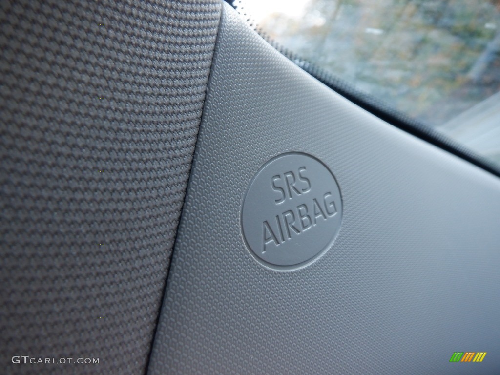 2021 RAV4 XLE AWD - Lunar Rock / Black photo #18